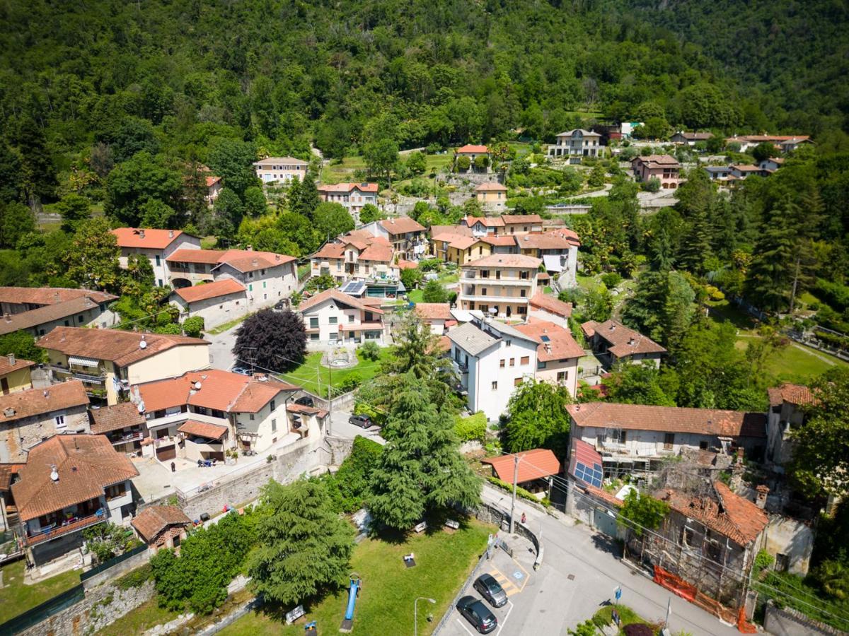 La Casa Sotto Le Cascate Lago Maggiore - Ixihome Cittiglio Luaran gambar