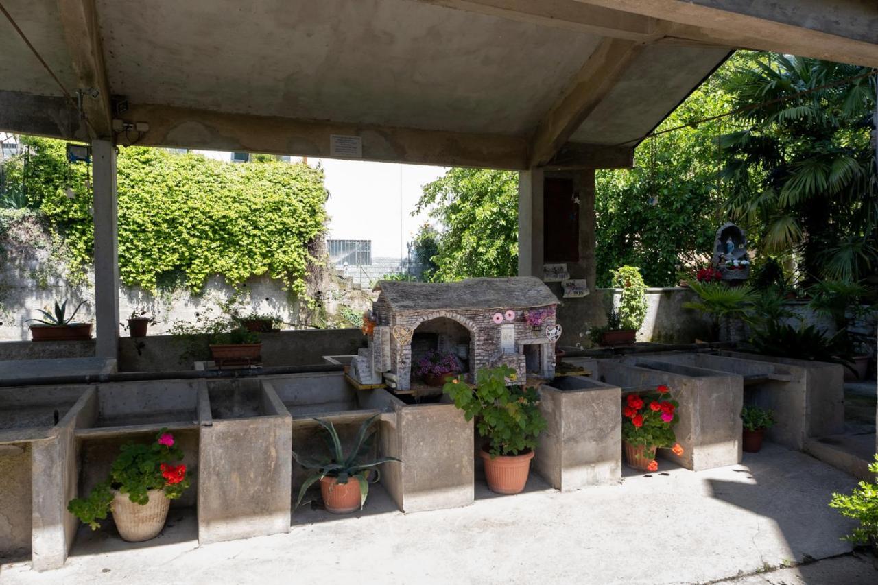 La Casa Sotto Le Cascate Lago Maggiore - Ixihome Cittiglio Luaran gambar